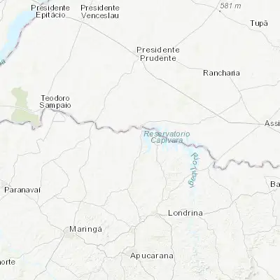 Map showing location of Porecatu (-22.755830, -51.379170)