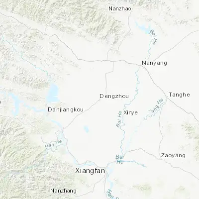 Map showing location of Dengzhou (32.682220, 112.081940)
