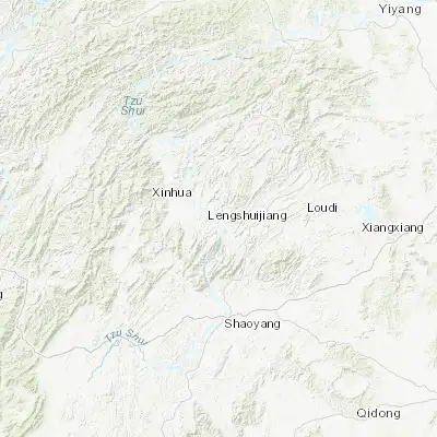 Map showing location of Lengshuijiang (27.688060, 111.429440)