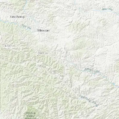 Map showing location of Xinchengzi (34.016630, 104.442260)