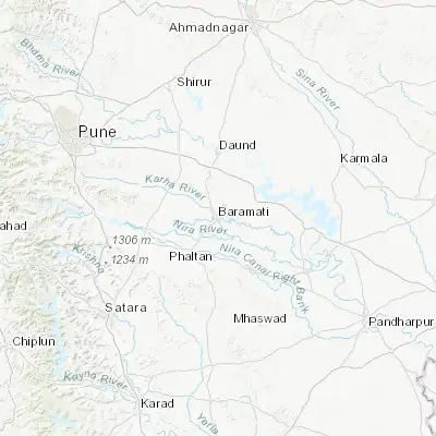 Map showing location of Bārāmati (18.151740, 74.577670)