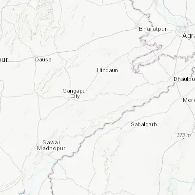 Map showing location of Karauli (26.498310, 77.027550)