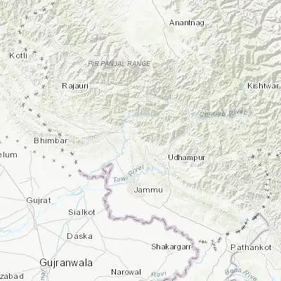 Map showing location of Katra (32.991670, 74.931950)