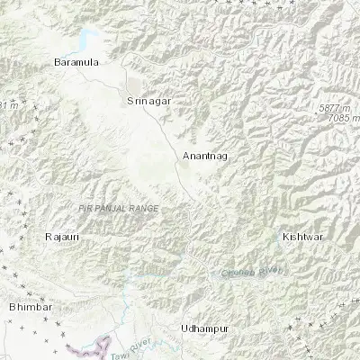 Map showing location of Qāzigund (33.638280, 75.142610)