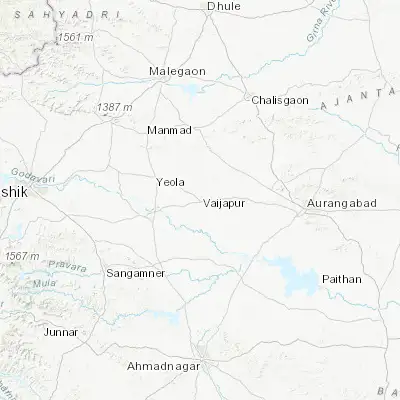 Map showing location of Vaijāpur (19.926720, 74.727500)