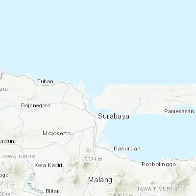 Map showing location of Bangkalan (-7.045500, 112.735100)