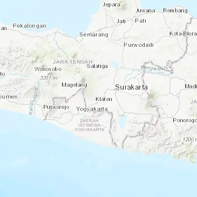 Map showing location of Karanganom (-7.648890, 110.625000)