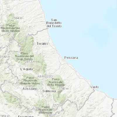 Map showing location of Cappelle sul Tavo (42.477090, 14.107350)
