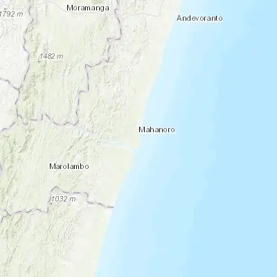 Map showing location of Mahanoro (-19.900000, 48.800000)