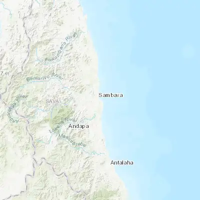 Map showing location of Sambava (-14.266670, 50.166670)