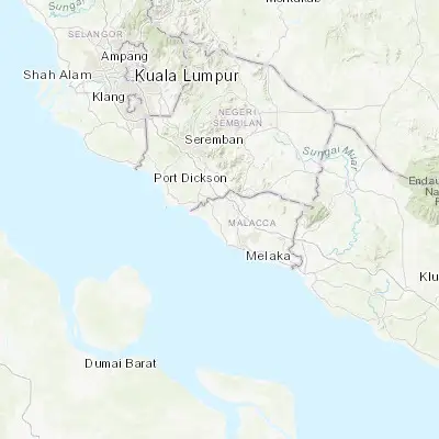 Map showing location of Kampong Masjid Tanah (2.350000, 102.116670)