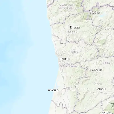 Map showing location of Foz do Douro (41.151190, -8.671250)