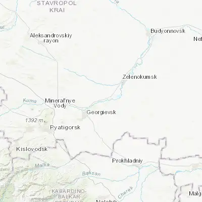 Map showing location of Novozavedennoye (44.262780, 43.638060)