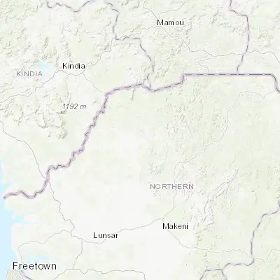 Map showing location of Kamakwie (9.496890, -12.240610)