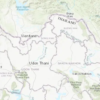 Map showing location of Ban Dung (17.699000, 103.259570)