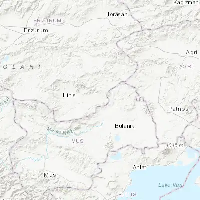Map showing location of Karaçoban (39.343640, 42.099180)